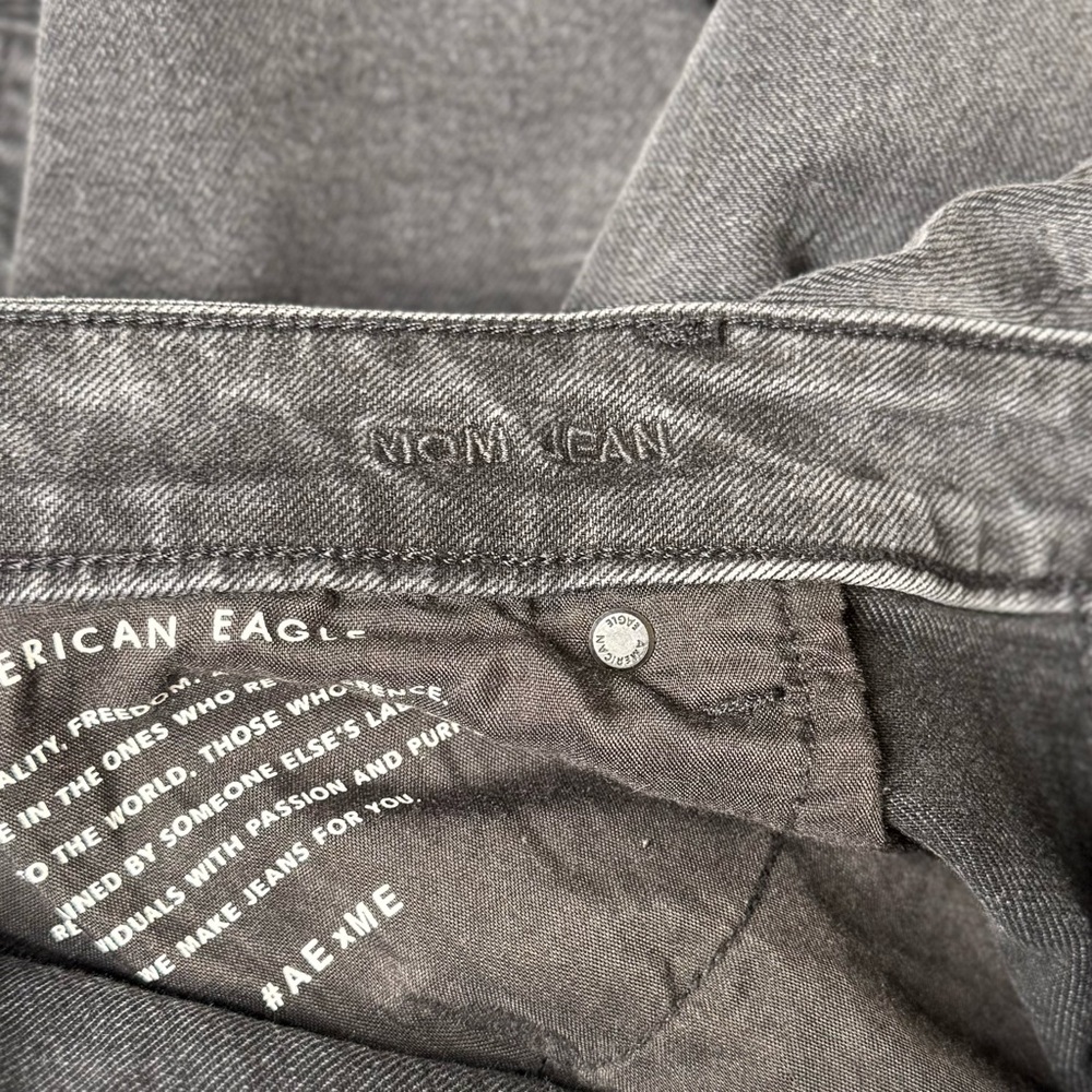American Eagle Mom Jeans - Picture 4 of 5